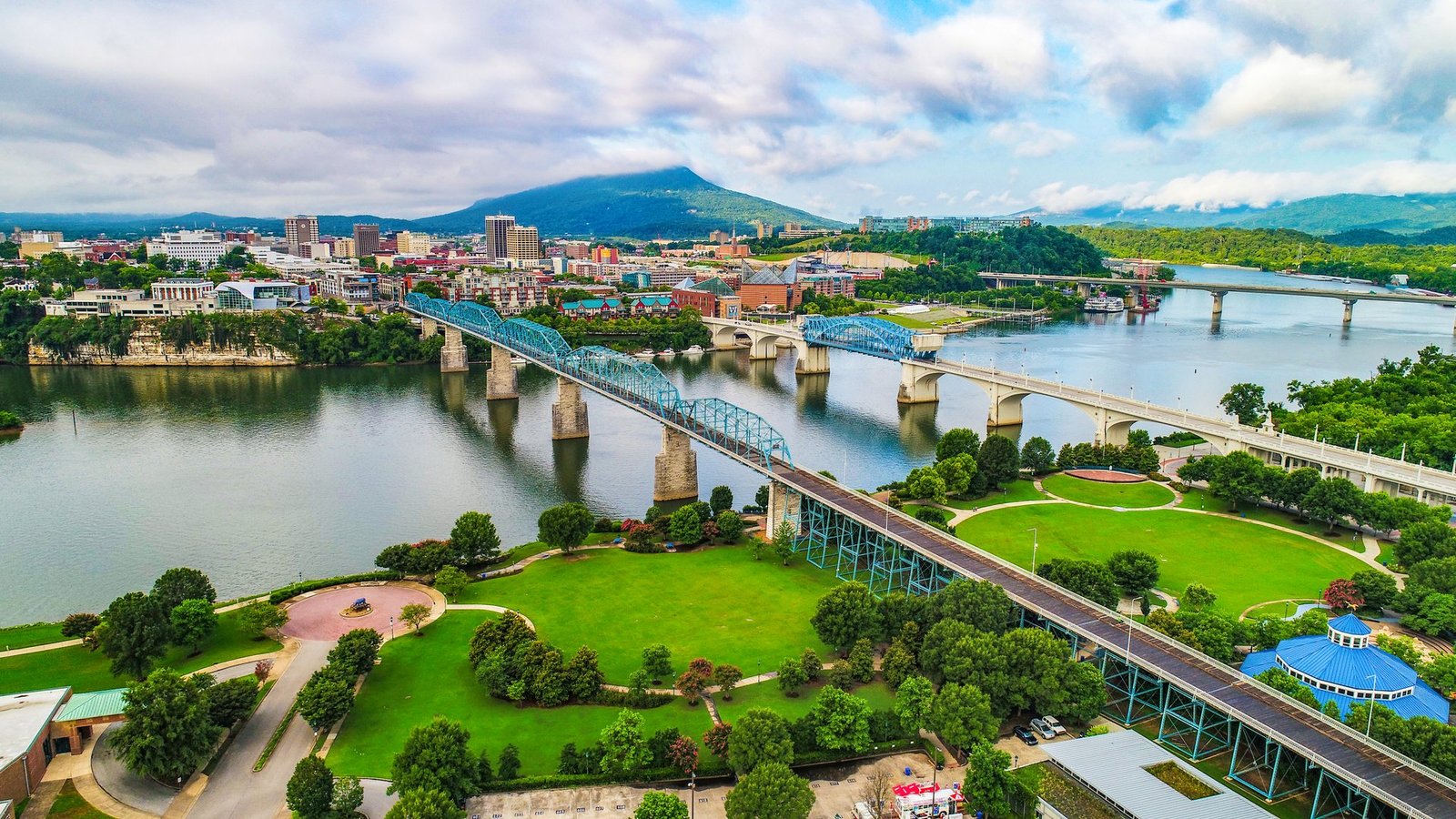 Downtown Chattanooga TN skyline — Dignity Properties buys houses across Chattanooga and Southeast Tennessee